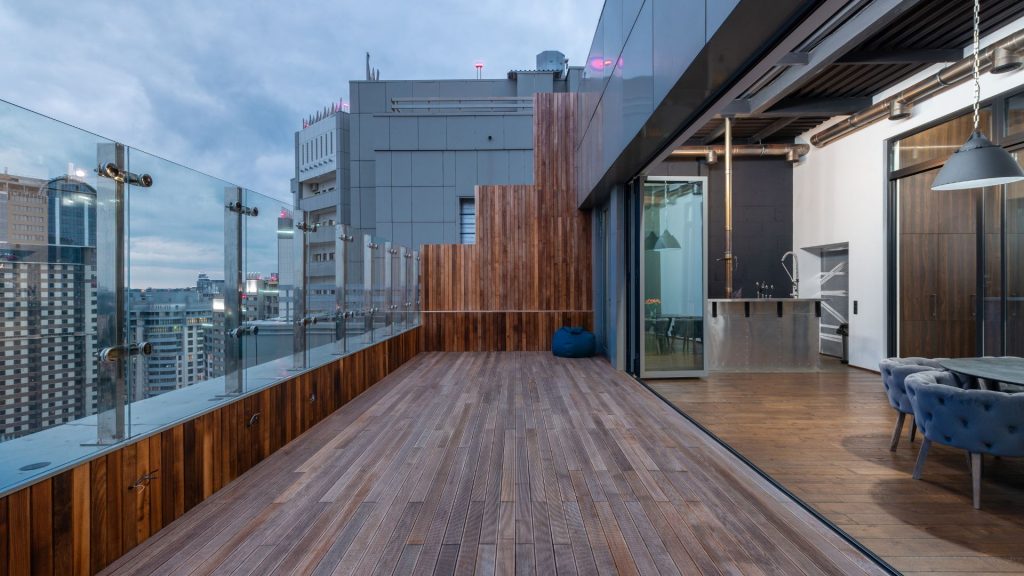 Ventanas y cerramientos de PVC para locales en Madrid