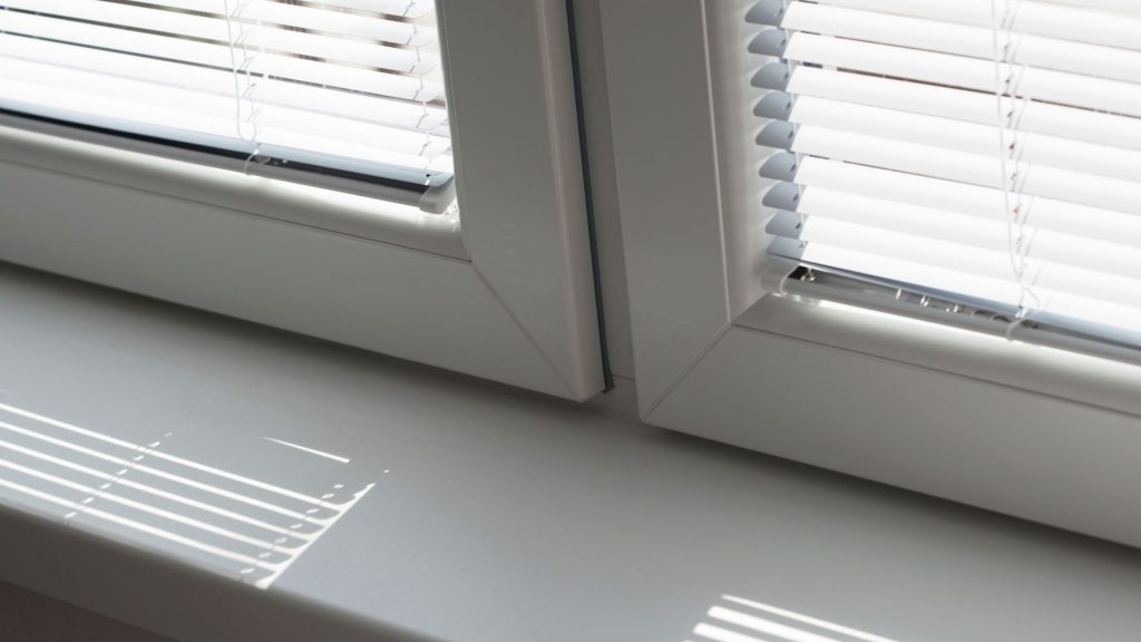 Ventanas de PVC para mejorar la eficiencia energética en chalets y adosados
